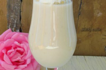 Milkshake od banane i vanilije