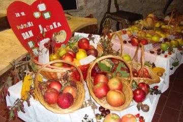 U Desiniću se održava manifestacija posvećena jabukama