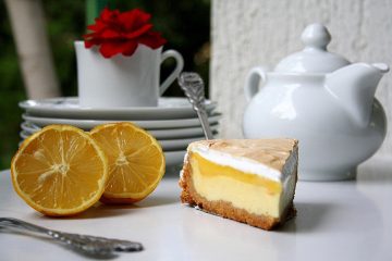 Lemon meringa cheesecake