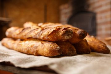 U Glini svoja vrata otvara pekarnica Martinaj: tko ne može kupiti kruh, dobit će ga – besplatno