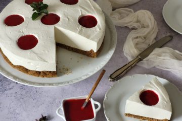 Jogurt torta koju ćete obožavati: evo kako pripremiti ovu posebnu slasticu