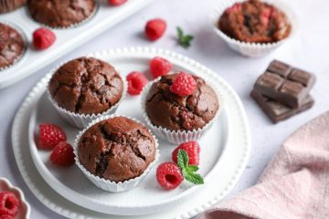 Najslađi doručak: tko bi odolio čokoladnim muffinima s malinama