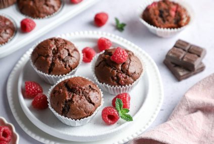 Najslađi doručak: tko bi odolio čokoladnim muffinima s malinama